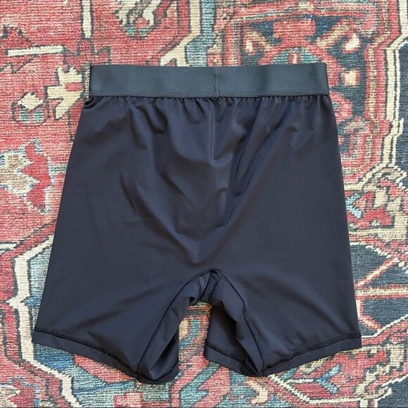 Lululemon LTT Black Boxers Small - Picture 7 of 8